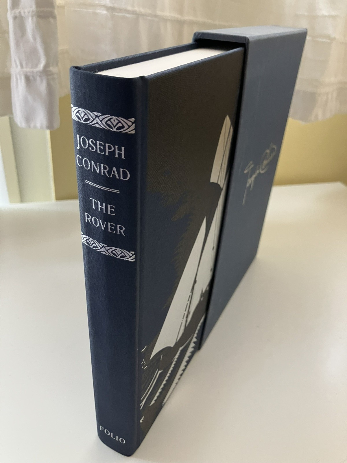 WORKS OF JOSEPH CONRAD Folio Society Edition in 17 Volumes with Slipcase