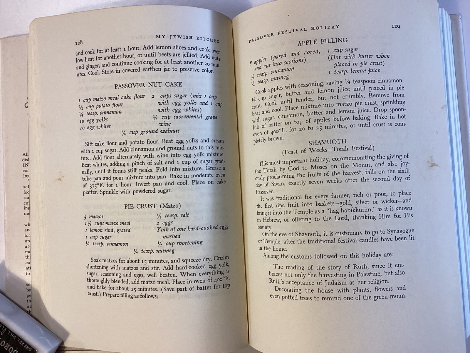 Adventures in Jewish Cooking: Momele’s Ta’am Cookbook – 1964 – Free Shipping
