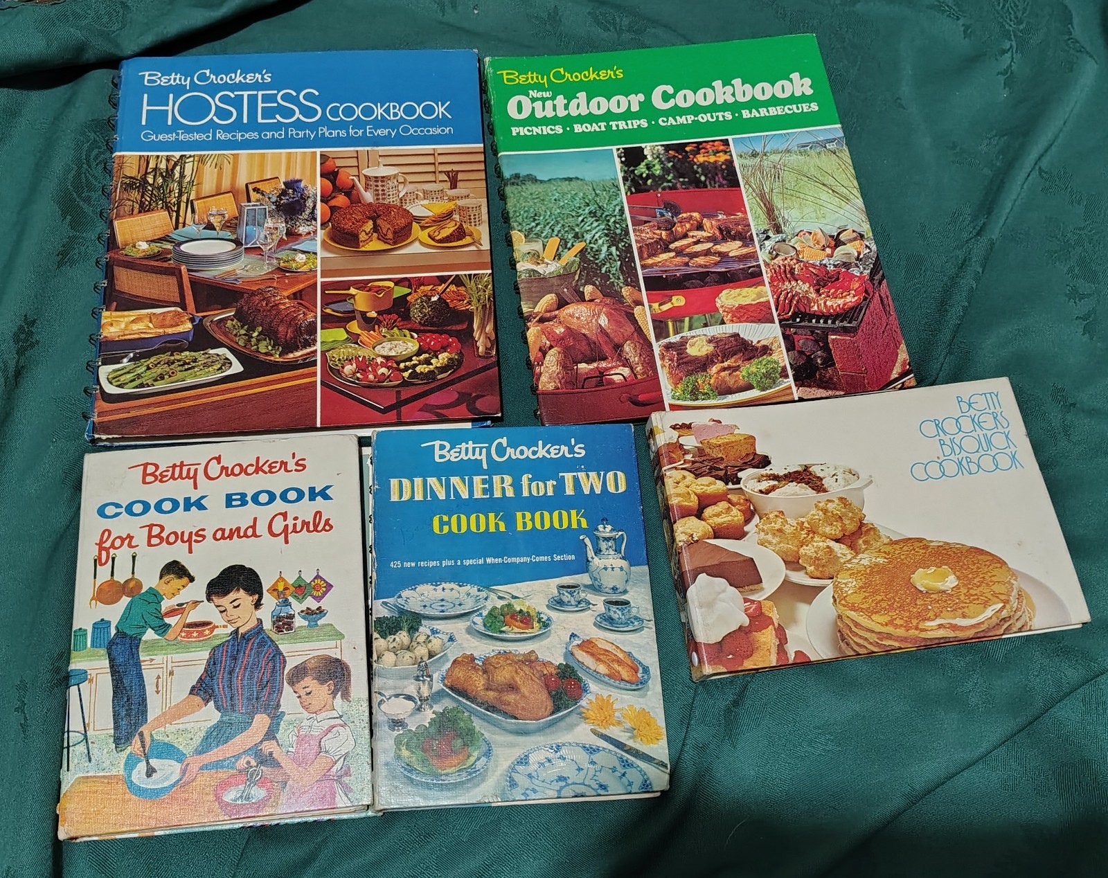 Lot of 5 Vintage Betty Crocker Metal Spiral Bound Hardcover Cookbooks