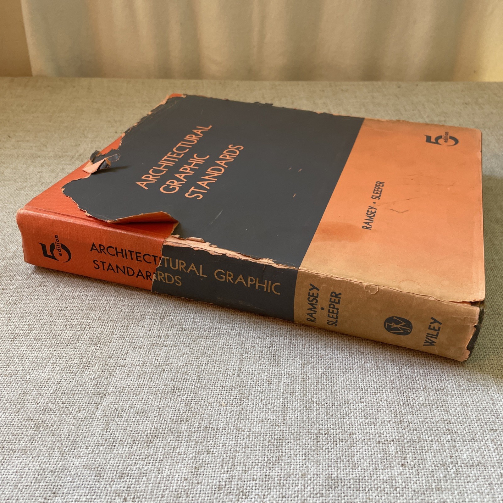 Architectural Graphic Standards Ramsey & Sleeper 1965 HC DJ 5th Edition