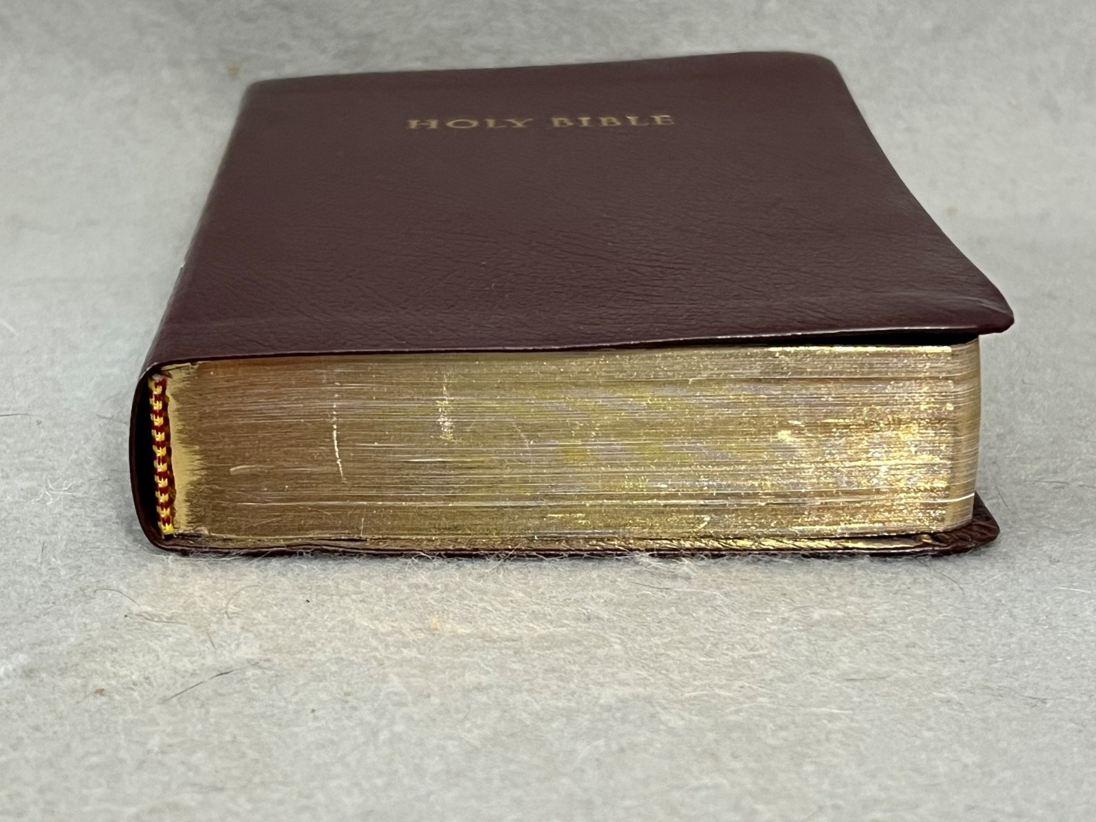 Holy Bible NKJV New King James Version Red Letter Nelson Bonded Leather 1990
