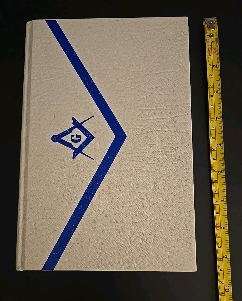 The Craft And Its Symbols Masonic Symbolism Allen Roberts 1974 Illustrated HC