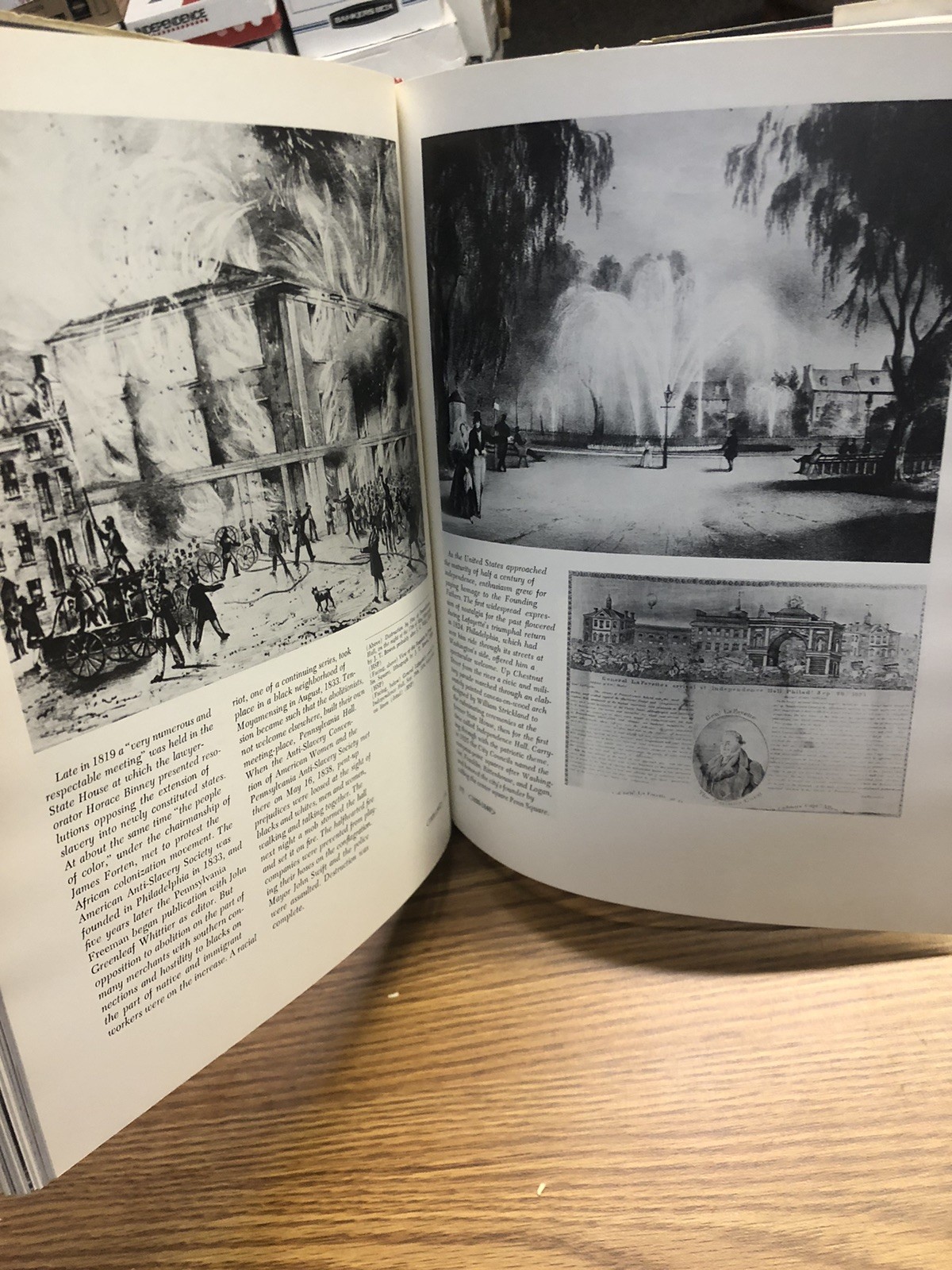 Philadelphia Portrait of American City Edwin Wolf Bicentennial History 1975 1st