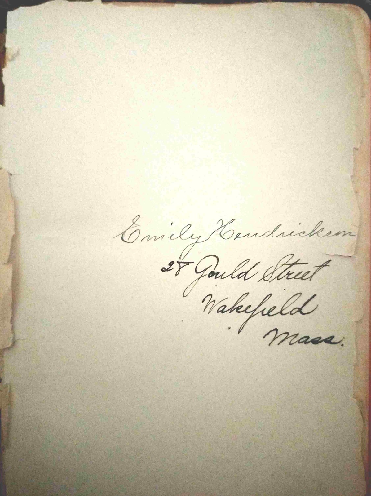 Hendrickson Family Bible (Bible Rescue #952)