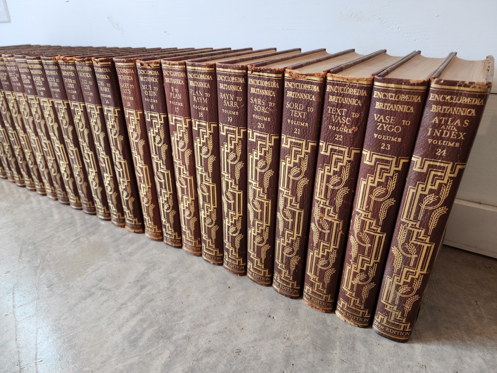 Antique Encyclopedia Britannica 14th Edition 1929 Complete ART DECO LEATHER ED