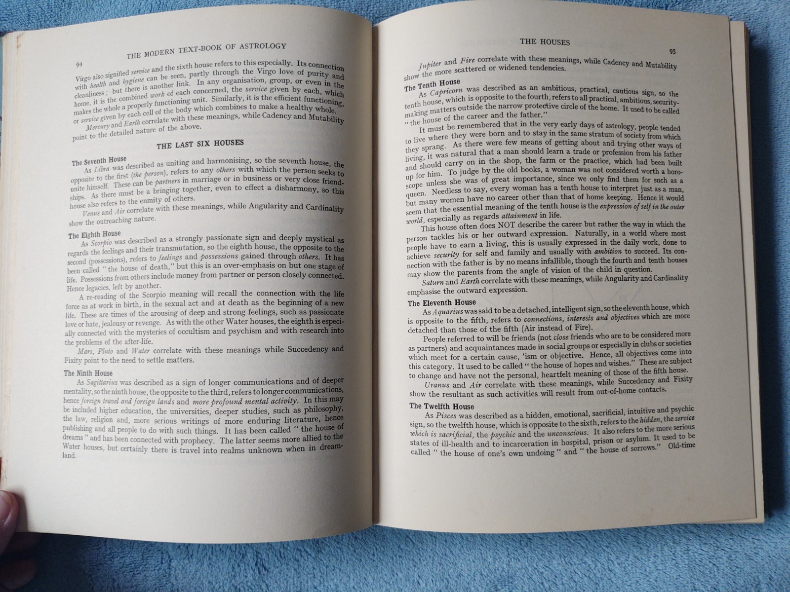 THE MODERN TEXT-BOOK OF ASTROLOGY by Margaret E. Hone 1968 vg