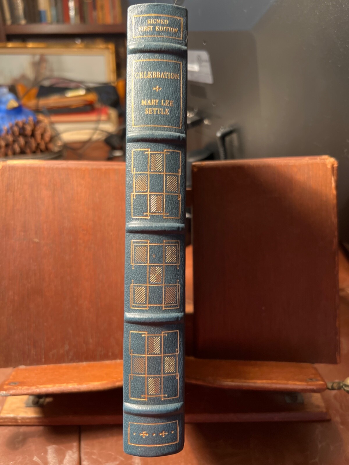 HTF Signed Fine Leather Decorated Mary Lee Settle Celebration 1st Edition Gift !