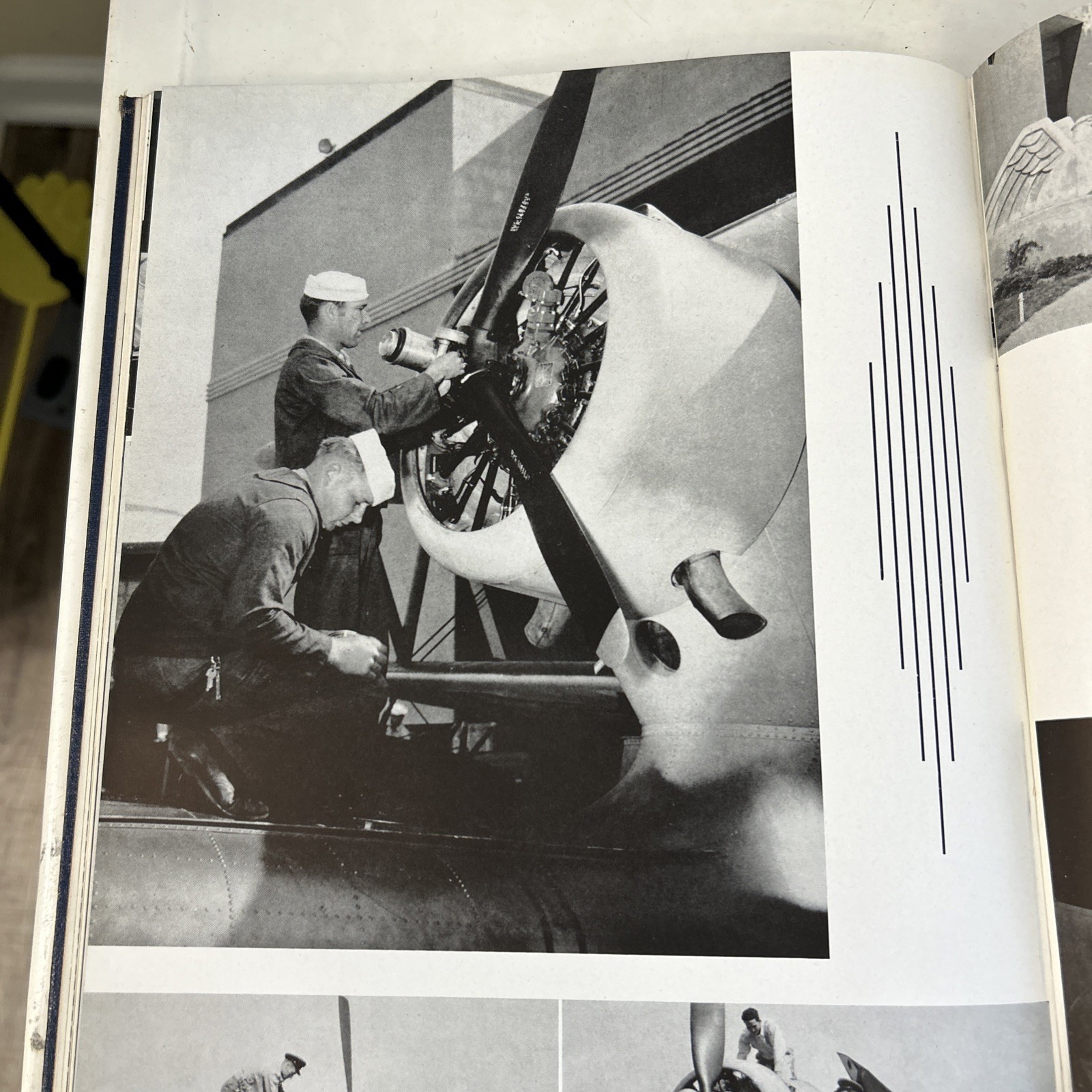 Unit Year Book / U.S NAVAL AIR STATION ALAMEDA CALIFORNIA 1st Edition
