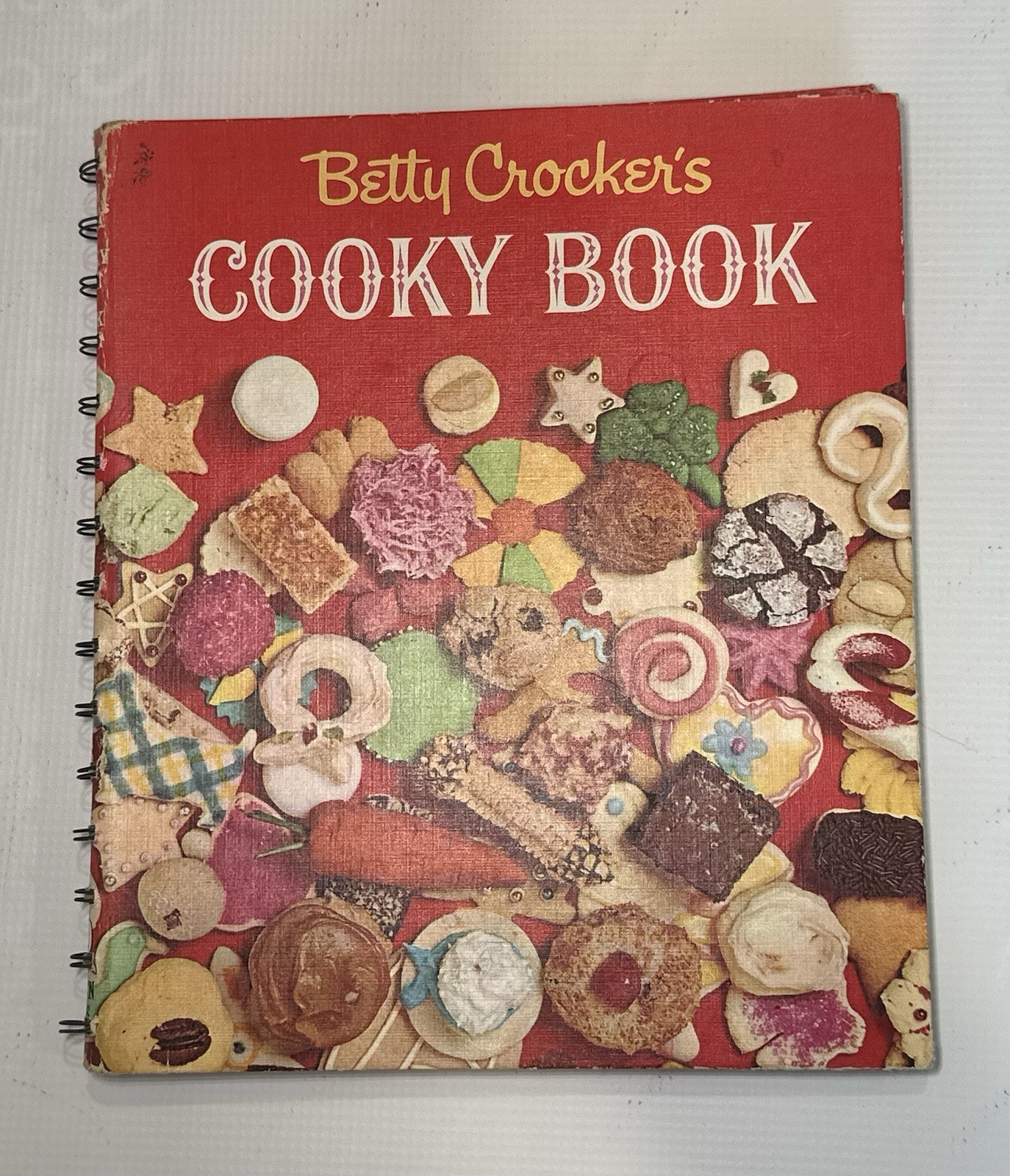 Betty Crocker’s Cooky Book 1963 1st Edition 8th Print Spiral