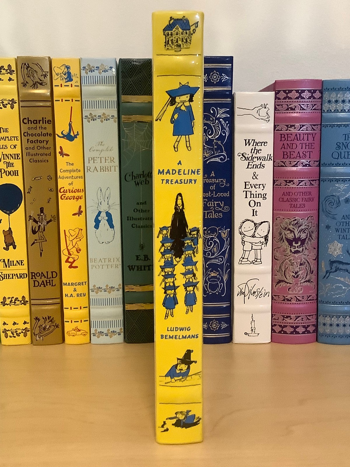 A Madeline Treasury by Ludwig Bemelmans – illustrated / leather-bound