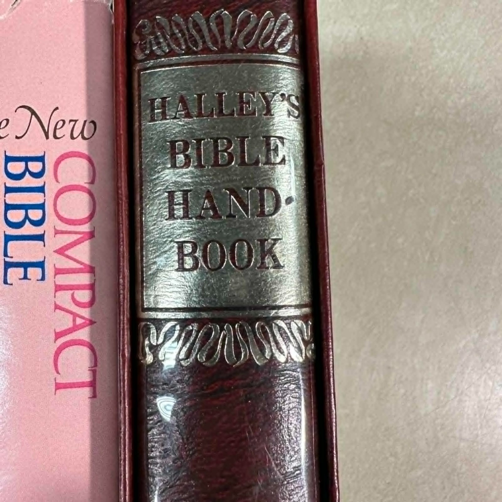 Unger’s Bible Handbook Compact Bible Dictionary Halleys Bible Handbook Lot of 3