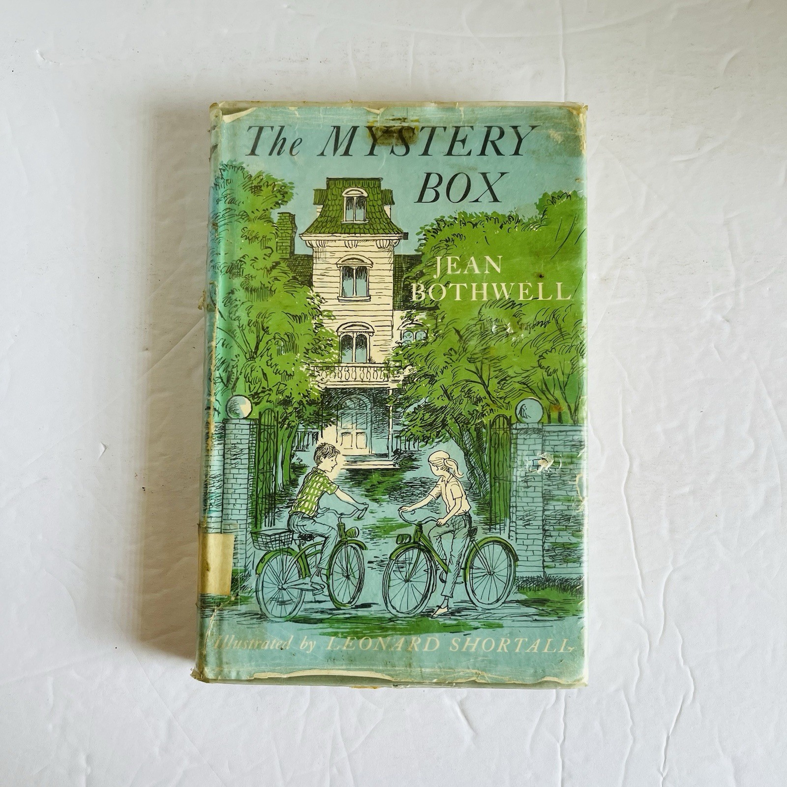 Mystery Box Jean Bothwell 1967 Dial Press Vintage Childrens Hardcover Book DJ