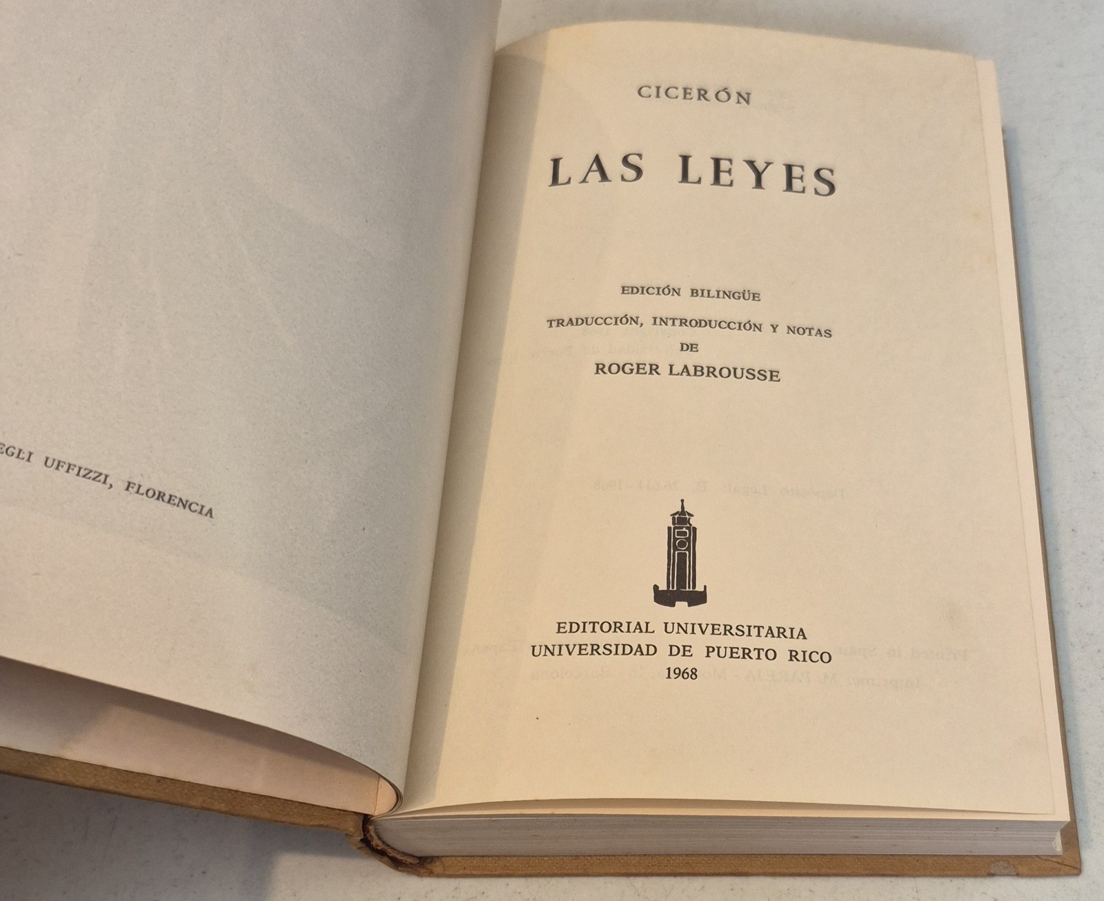 Las Leyes Ciceron edición bilingue Universidad puerto rico