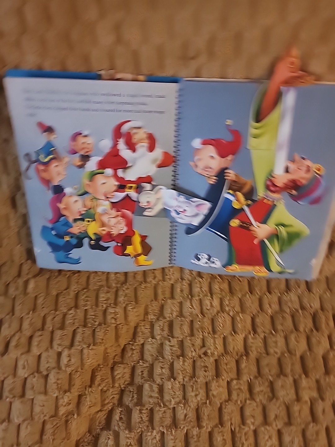 SANTA’S MERRY CARNIVAL pop-up book 1955 Polygraphic Company RARE-SC