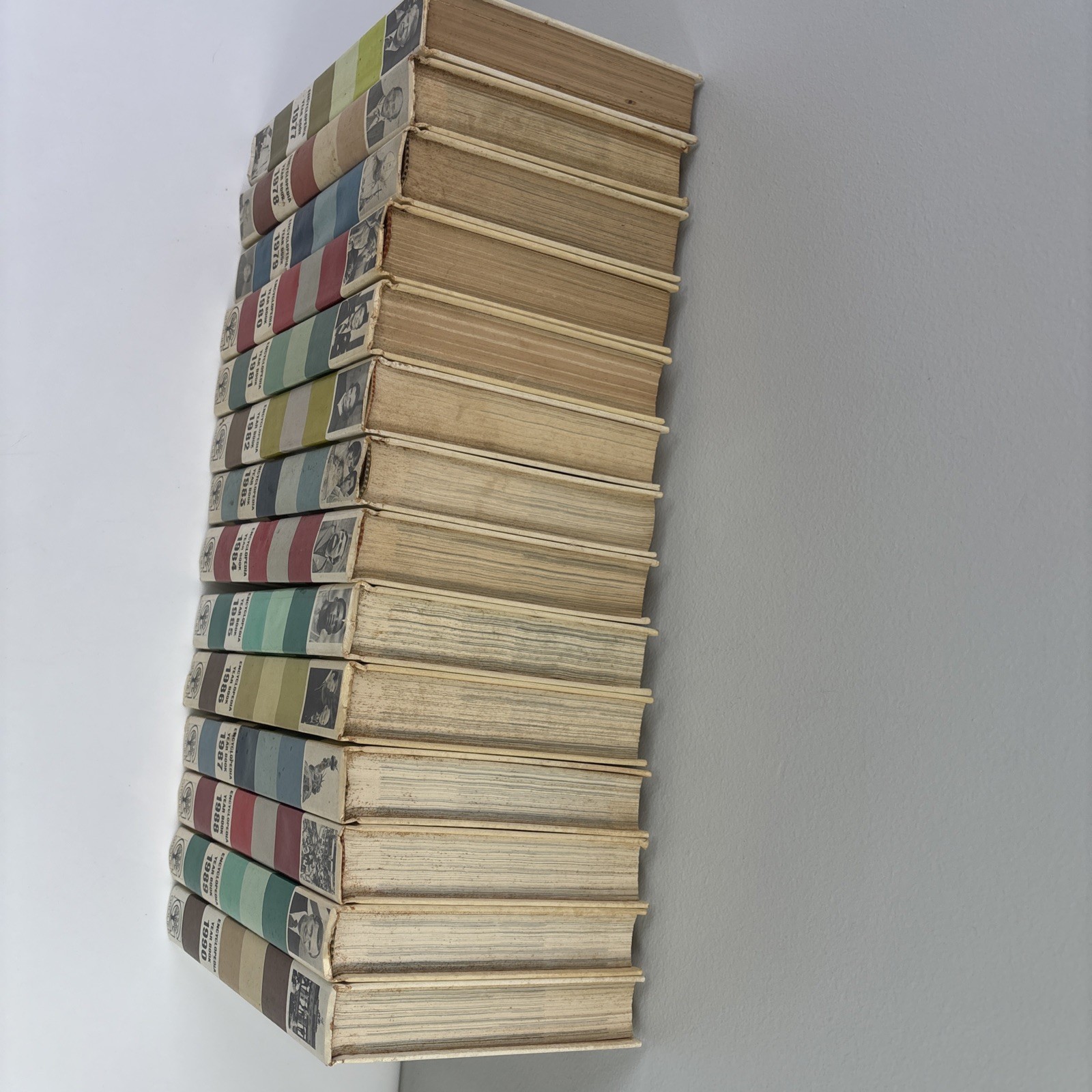 Encyclopedia Year Books by Grolier Hardcover Books Pictures 1977-1990 Lot of 14