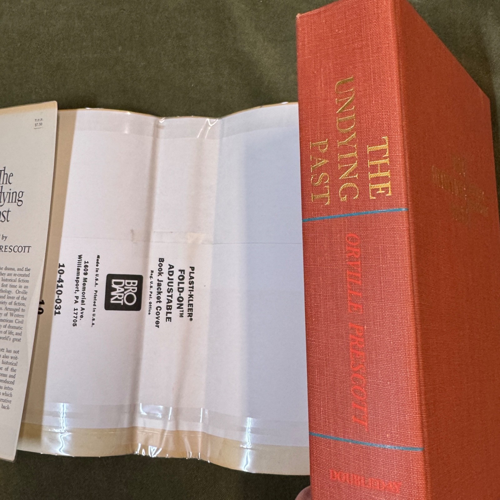 Orville Prescott – THE UNDYING PAST – 1st Edition 1st Printing HC/DJ