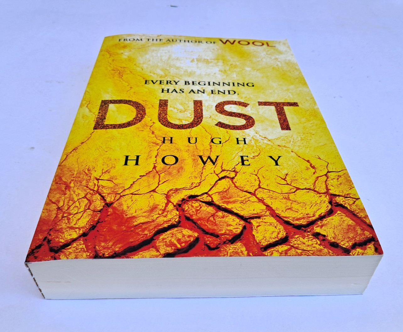 Dust by Hugh Howey – SILO Trilogy – 1st Edition – Excellent Condition