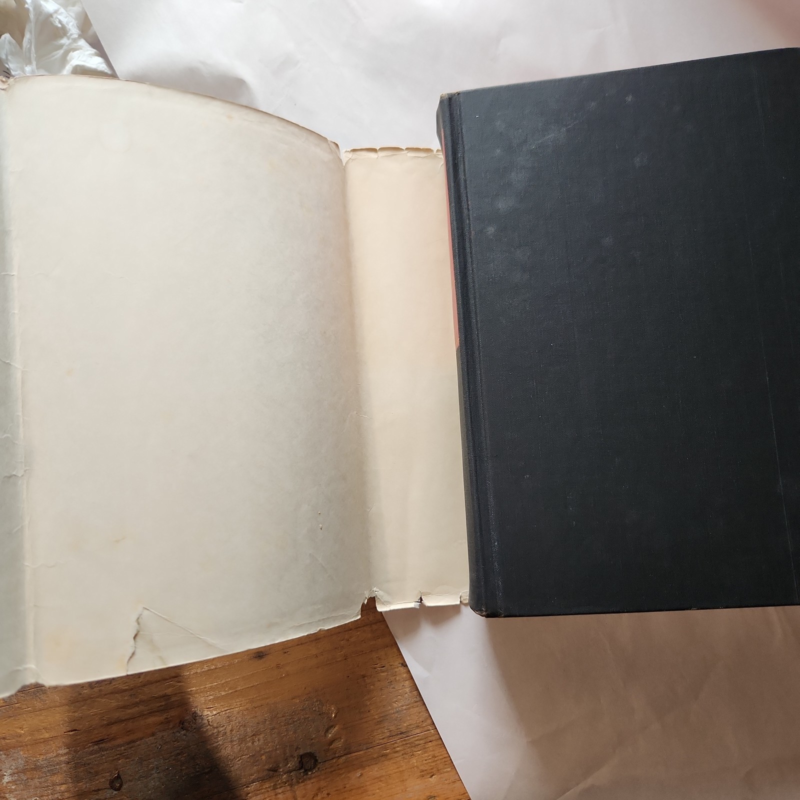 Amy Vanderbilt’s New Complete Book of Etiquette Vintage 1963 – HC w/ Dust Jacket
