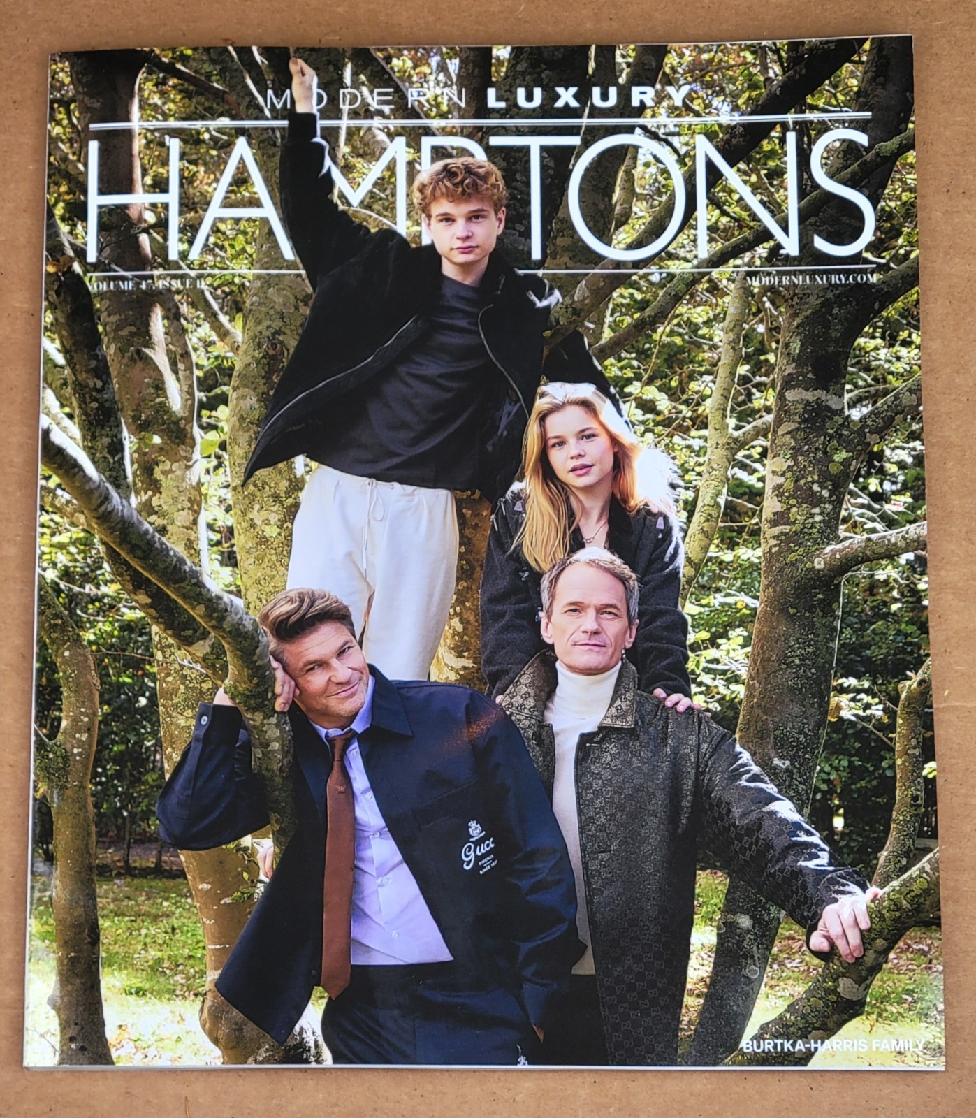 HAMPTONS Magazine Vol 47 #11 BURTKA-HARRIS FAMILY 2025 HOLIDAY ISSUE Brand New