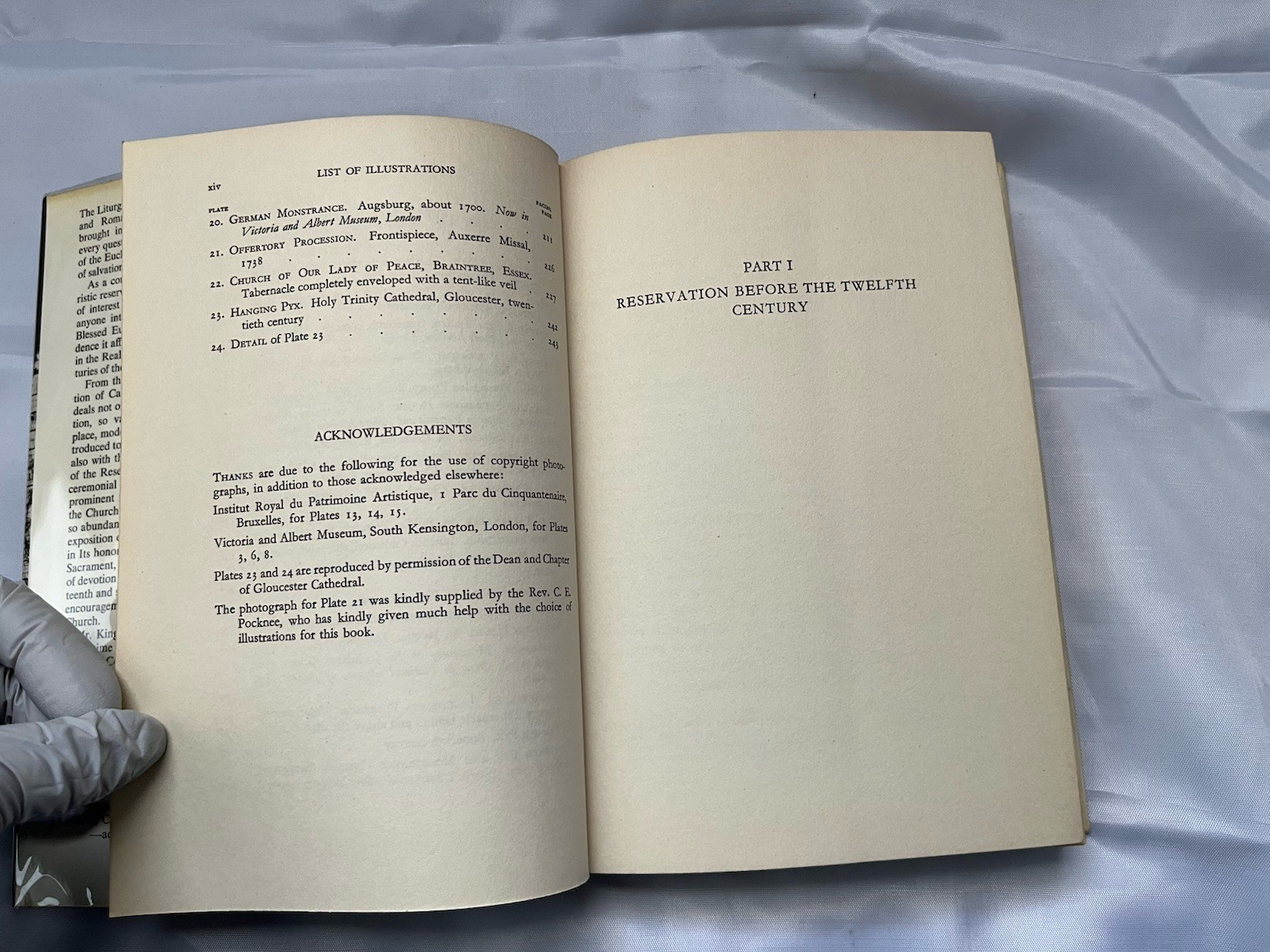 Eucharistic Reservation in the Western Church by Archdale A. King
