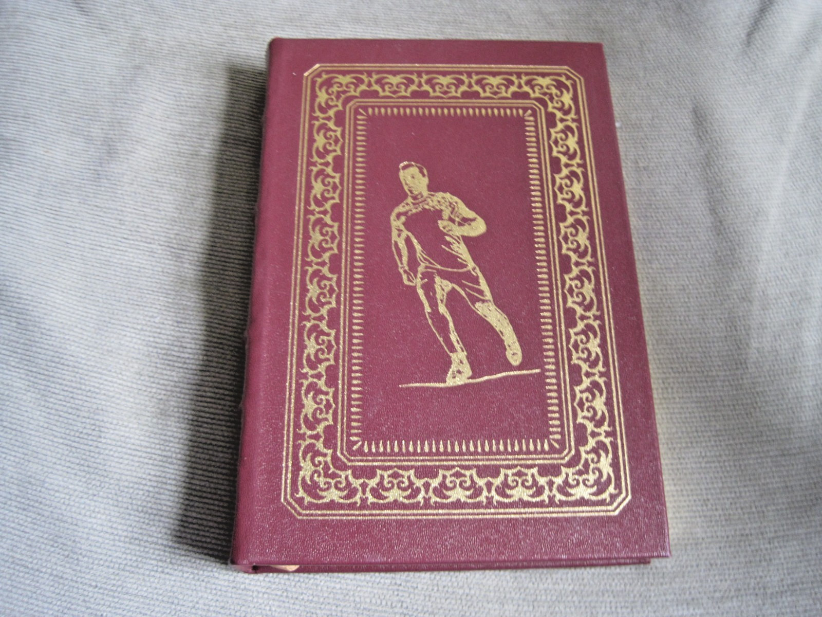 JOHN LE CARRE SIGNED – AGENT RUNNING IN THE FIELD – EASTON PRESS LEATHER FIRST