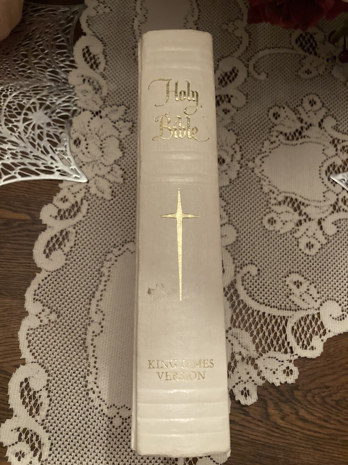 White Lg King James Version Bible 1963 Good Counsel Publishing Co . Chicago Il