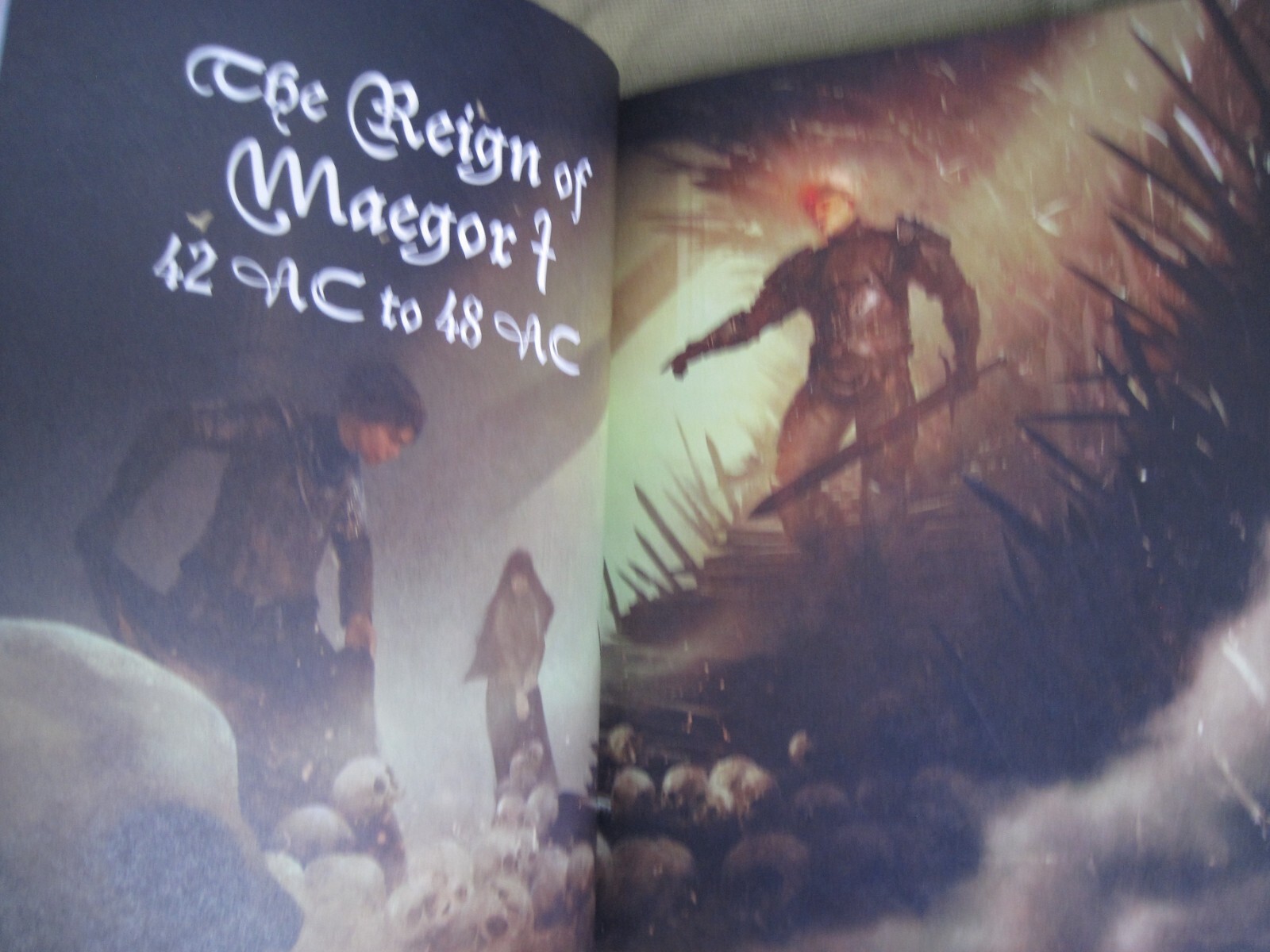GEORGE R R MARTIN SIGNED – THE RISE OF THE DRAGON – ILLUSTRATED HISTORY NEW HBO