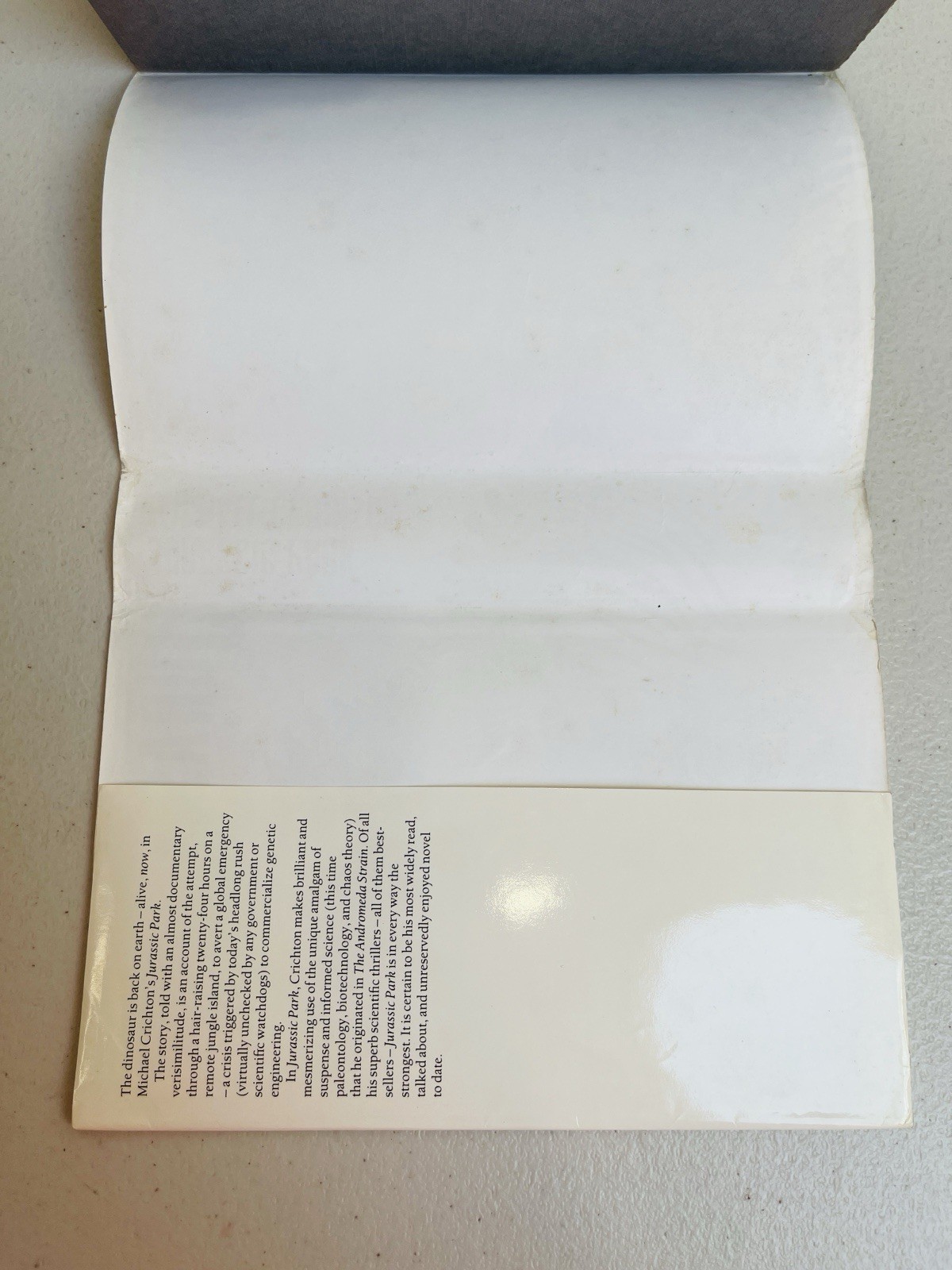 JURASSIC PARK BY MICHAEL CRICHTON. FIRST EDITION 1991 GUILD PUBLISHING.