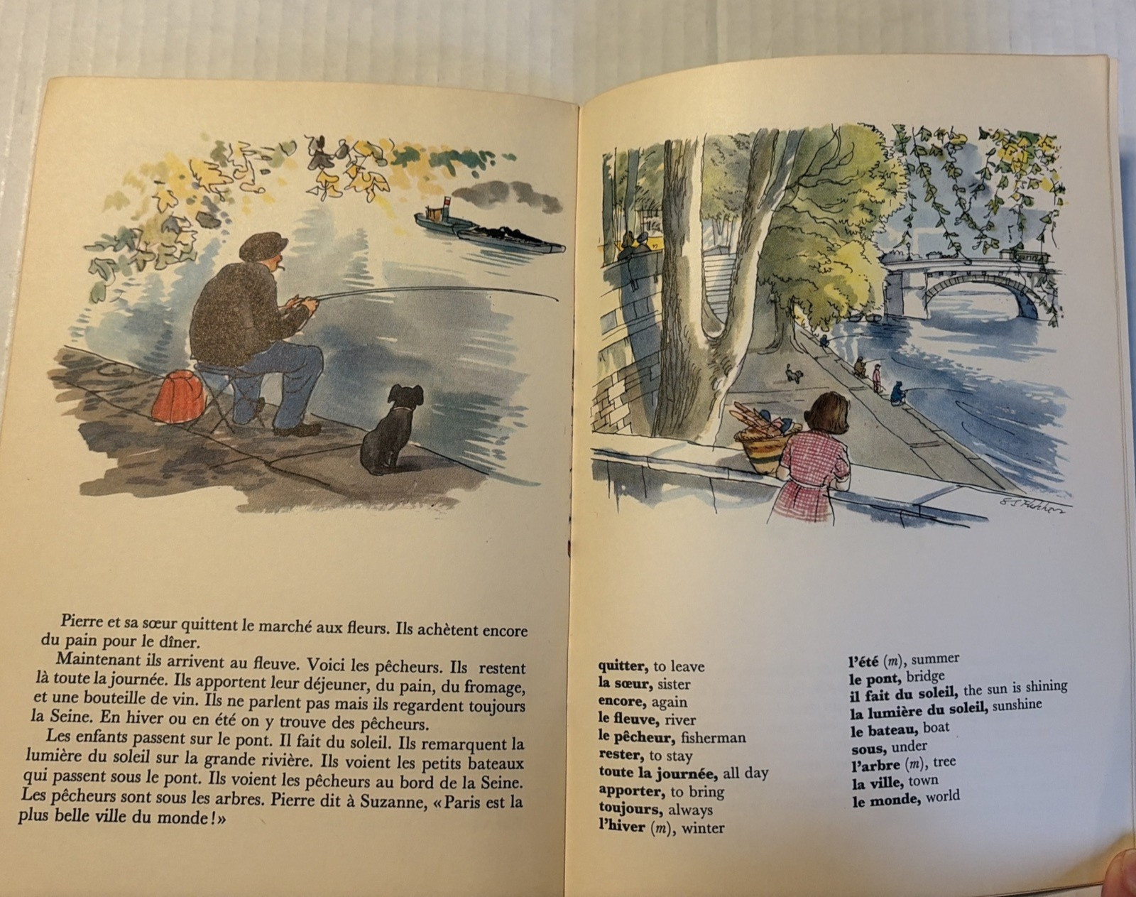 Lot of (2) Vintage French Books Au Marche and L’Histoire Merveilleuse