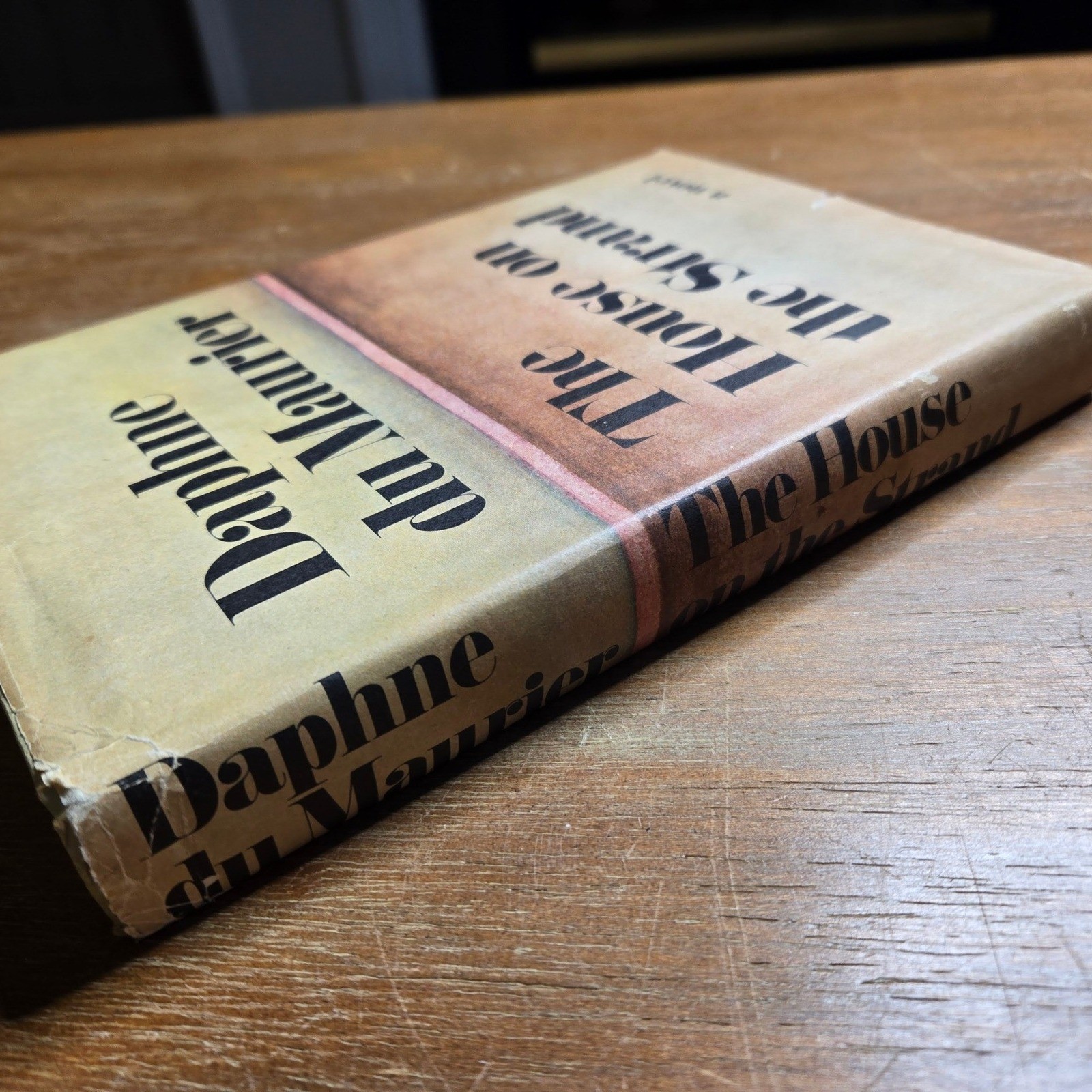 Daphne du Maurier The House on the Strand Vintage 1969 Gothic Book Club Edition