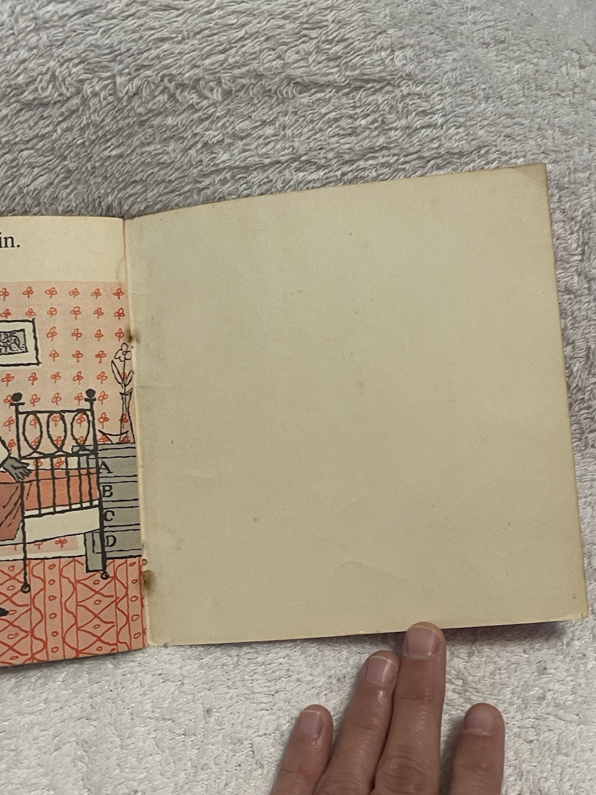 “A Happy Day” By Annie DeCaprio. 1965 An Early Start Reader. Vintage Paperback.