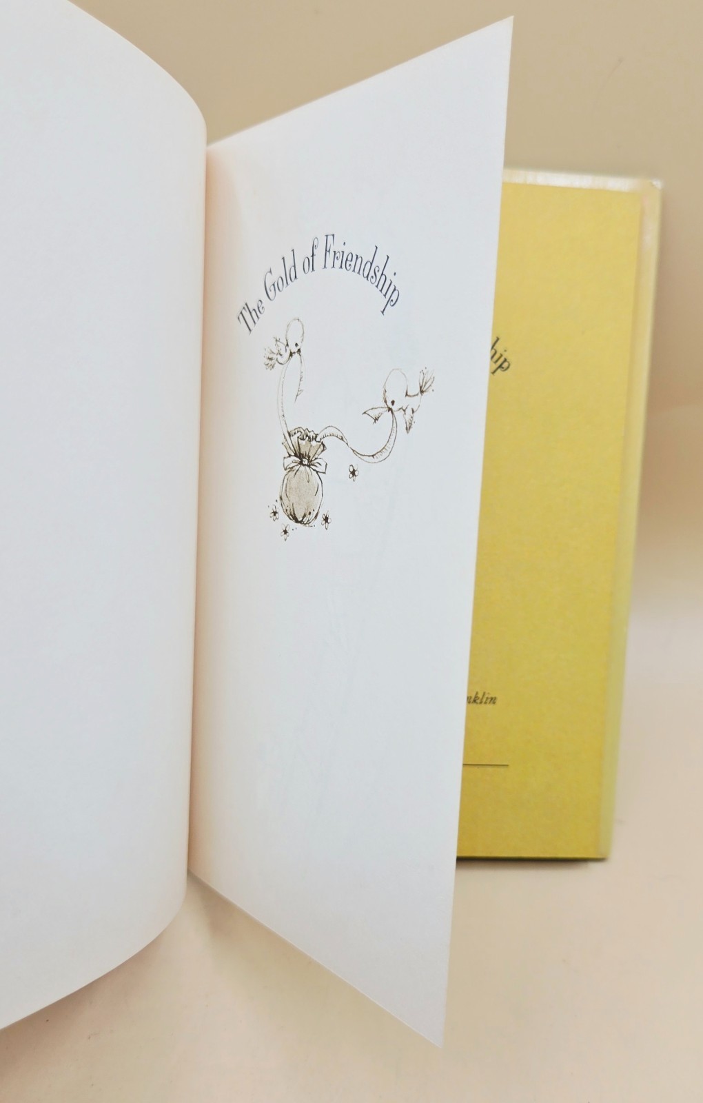 VINTAGE 1967 Hallmark THE GOLD FRIENDSHIP Mini Hardcover w/Dust Jacket, VGC