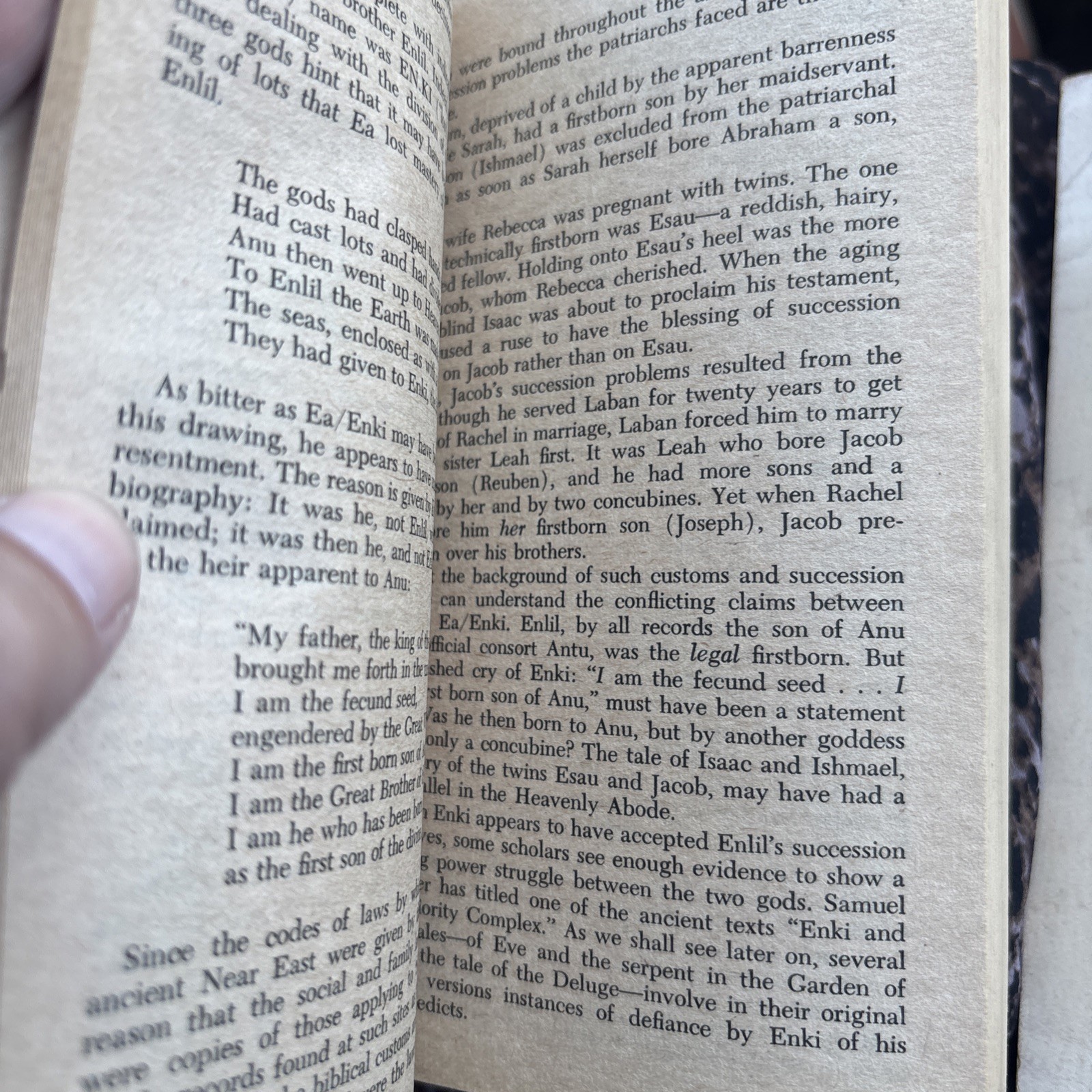 The 12th Planet Zecharia Sitchin Vintage Paperback 1st Avon Printing 1978