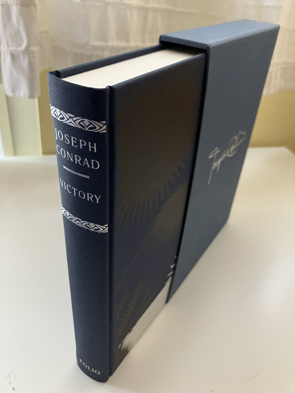 WORKS OF JOSEPH CONRAD Folio Society Edition in 17 Volumes with Slipcase