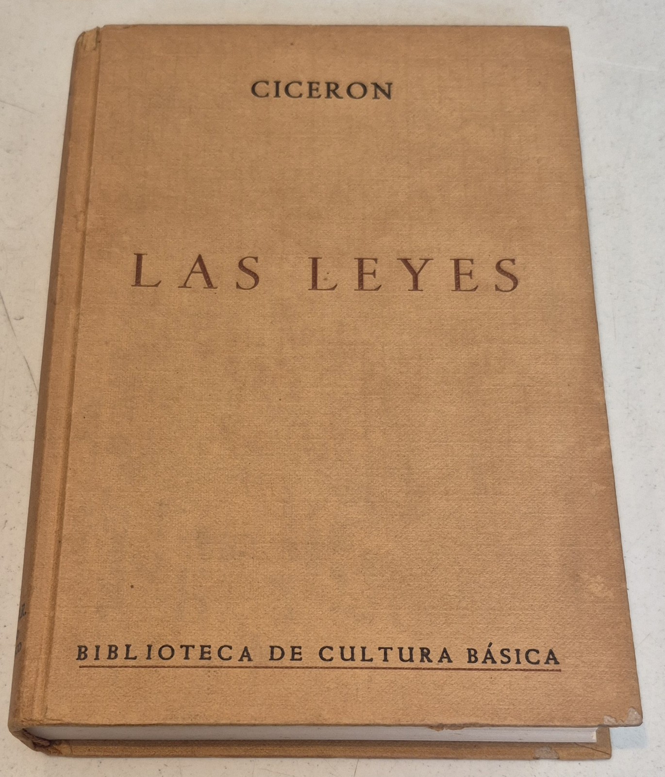Las Leyes Ciceron edición bilingue Universidad puerto rico