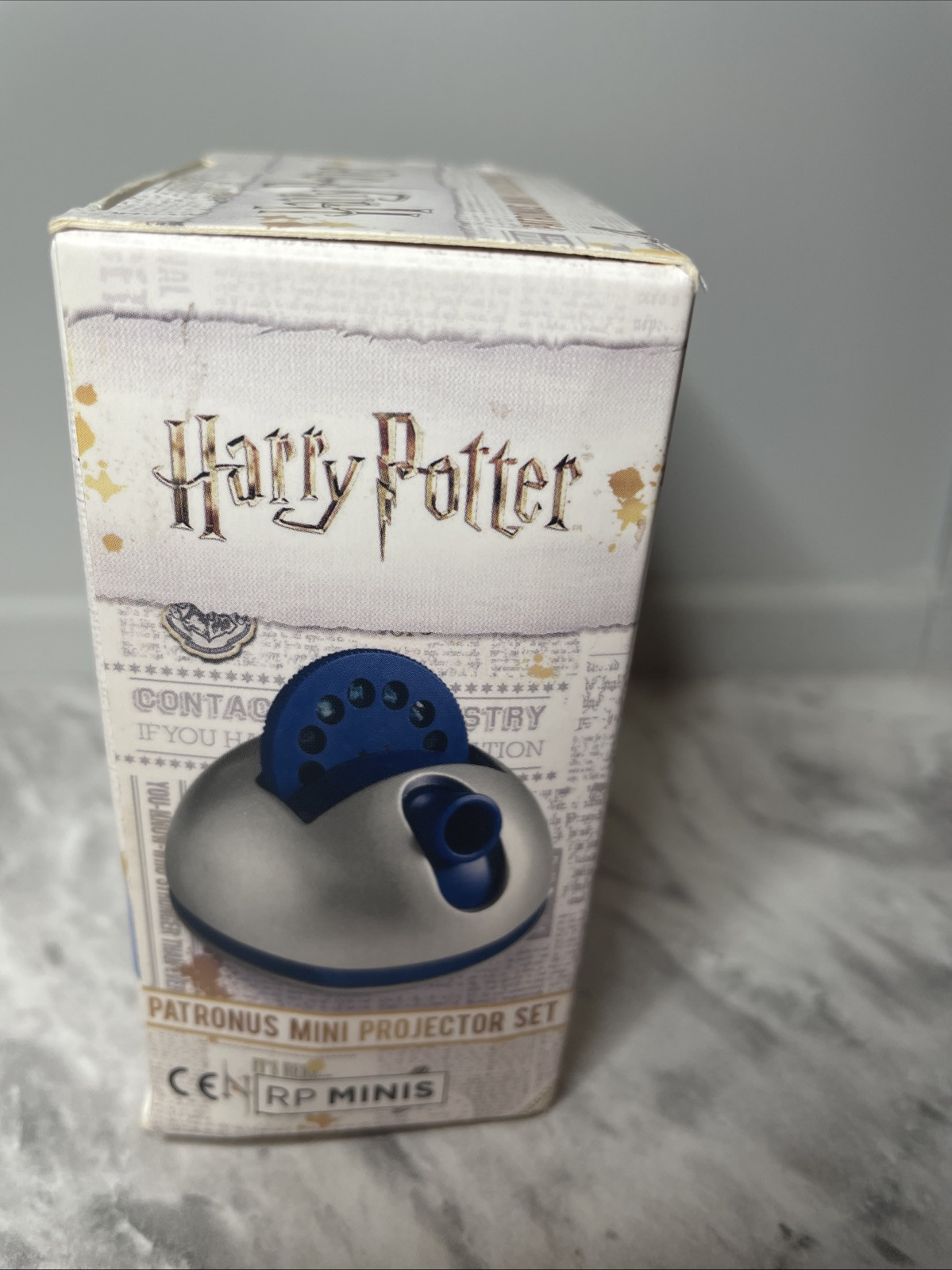 Harry Potter Patronus Mini Projector Set ISBN 978-0-7624-7958-0