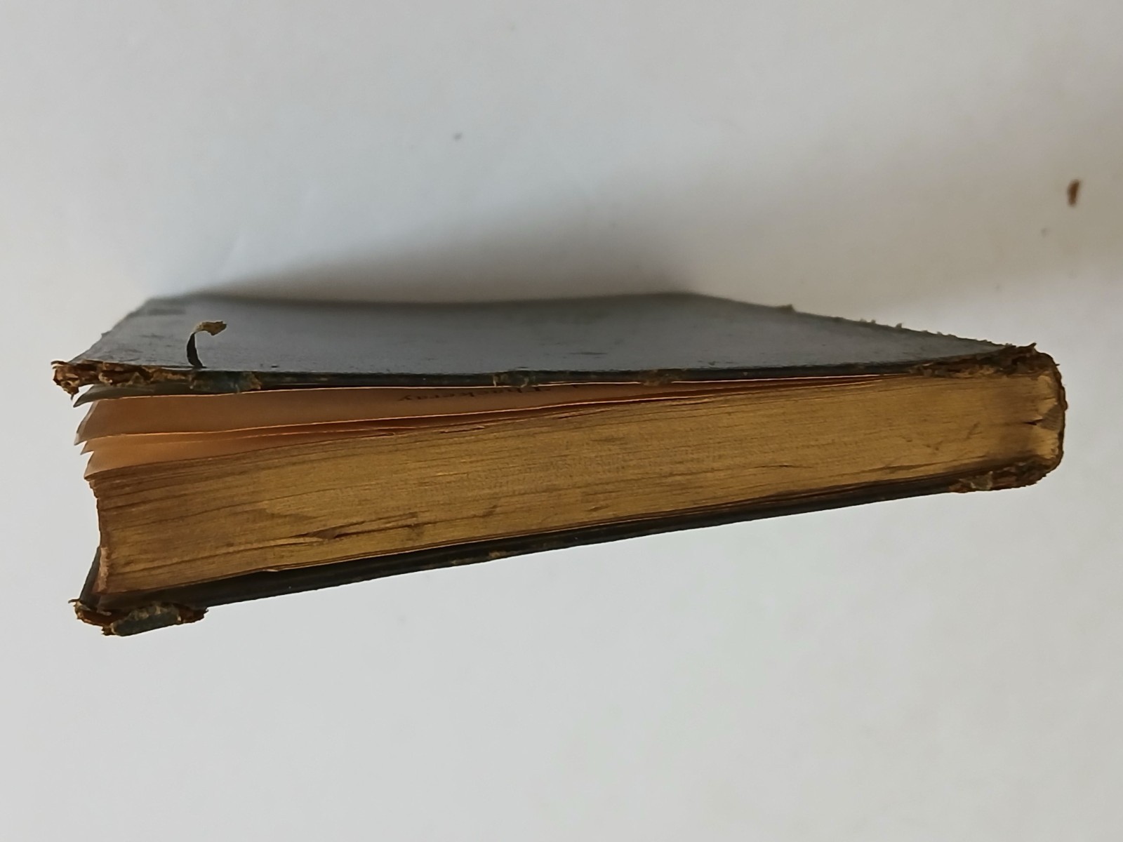14 GREEN LEATHERBOUND THACKERAY Published by Henry Frowde, Early 1900s.