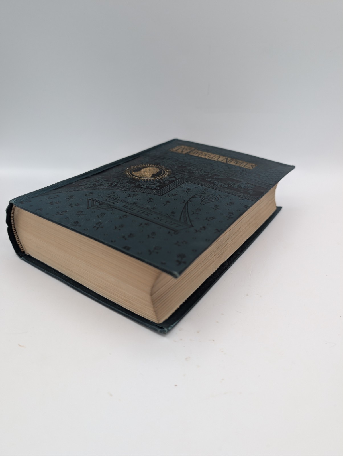 Antique 1880s Sir Walter Scott 3-Volume Hardcover Set – DeWolfe Fiske & Co. – De