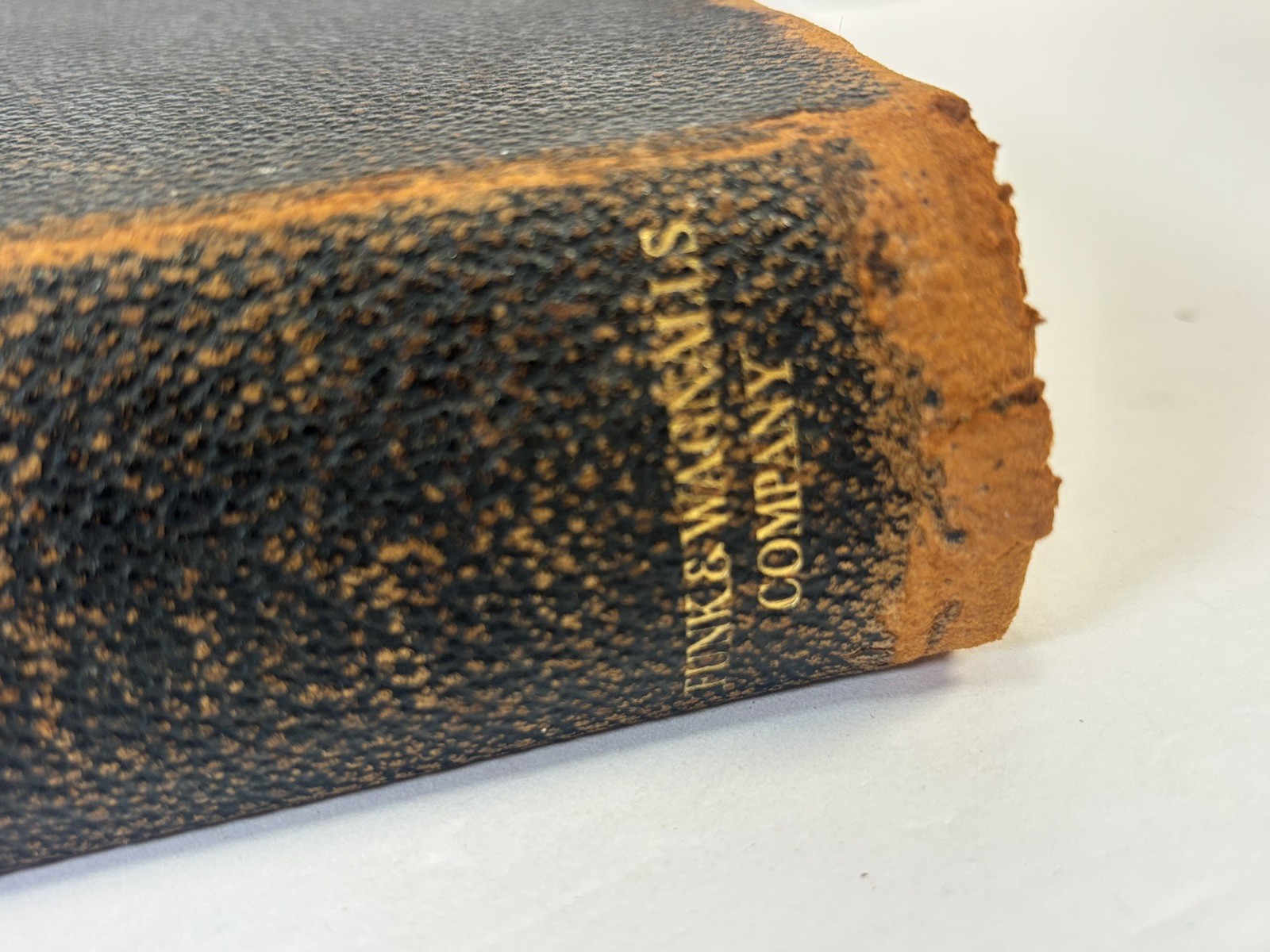 Funk & Wagnalls New Standard Dictionary English 1921 Leather Cover Gold Edges