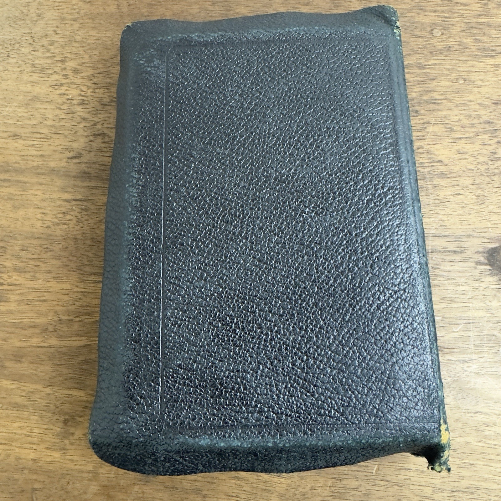 Vintage 1920s Holy Bible Red Letter Edition World Syndicate Genuine Leather KJV