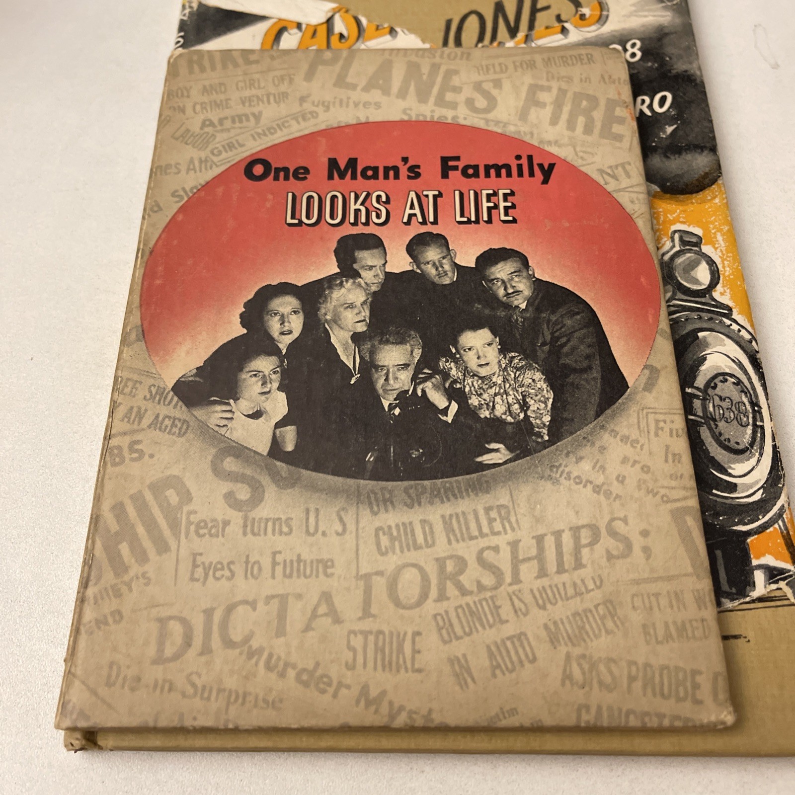 Vtg Lot Of 10 Books Ephemera Random Stuff!