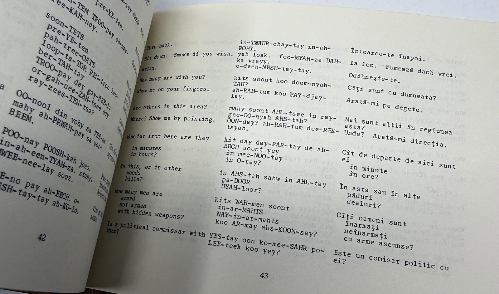 Romanian Phrase Book Department of Army Pamphlet 1962 Hardcover Vintage Military