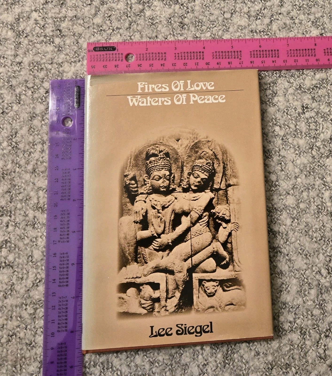 Fires of Love Waters of Peace Lee Siegel Hindu Religion Sanskrit 1983 Like New