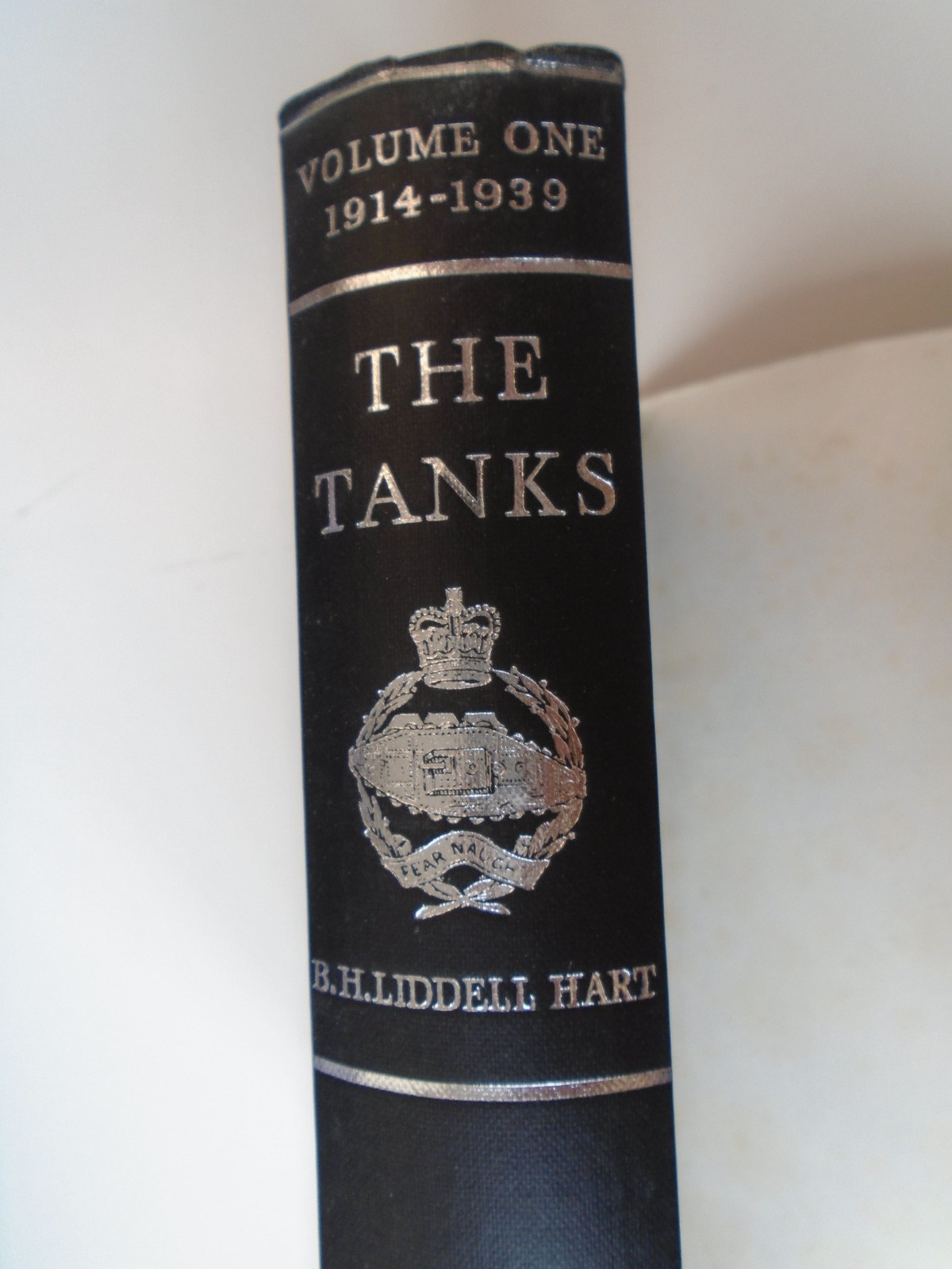 The Tanks Volume I 1914-1939 B. H. Liddell Hart – 1959 VG Condition Dust Jacket