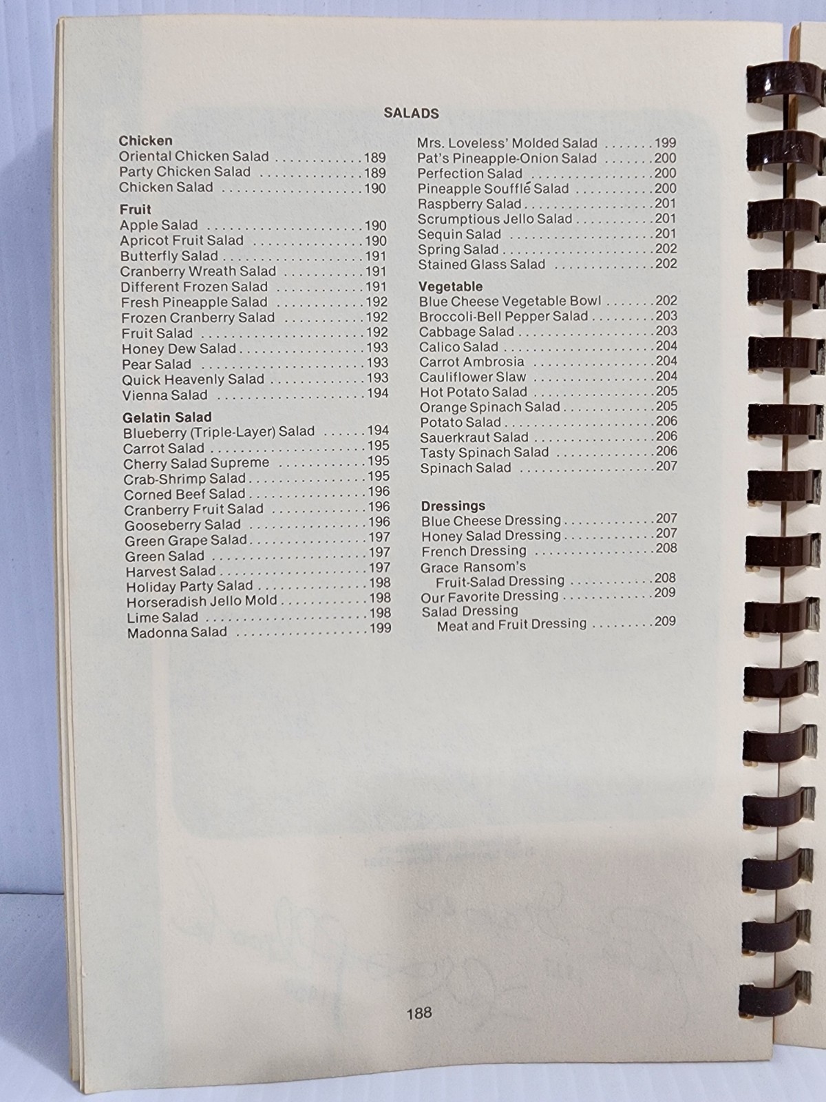 Des Moines Women’s Club Cookbook Centennial Edition 1885 – 1985 (Spiral)