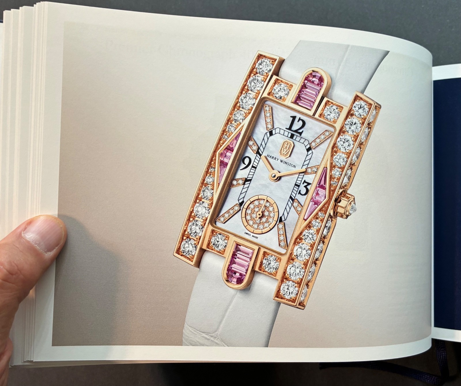 HARRY WINSTON TIMEPIECES 2018 CATALOGUE / BOOK~ Beautiful Photography!