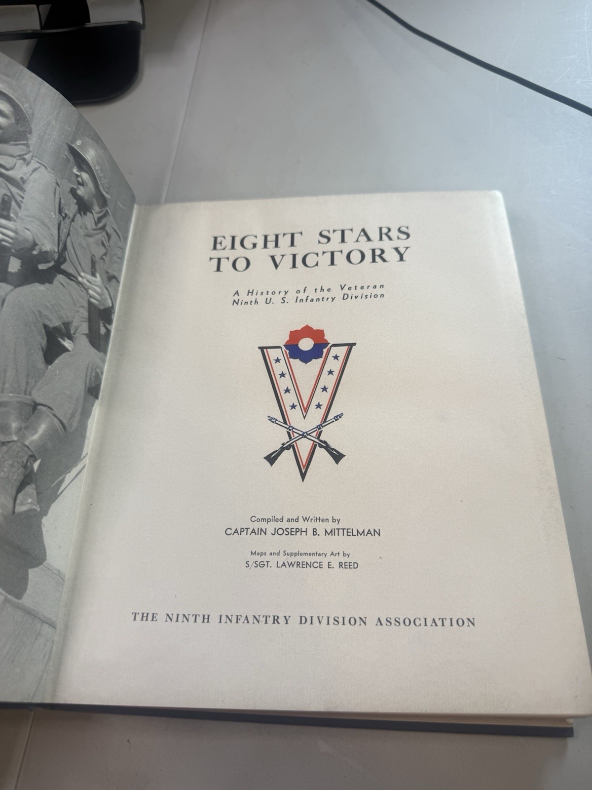 EIGHT STARS TO VICTORY-Unit History of the Veteran Ninth U.S. Infantry Div.-1948