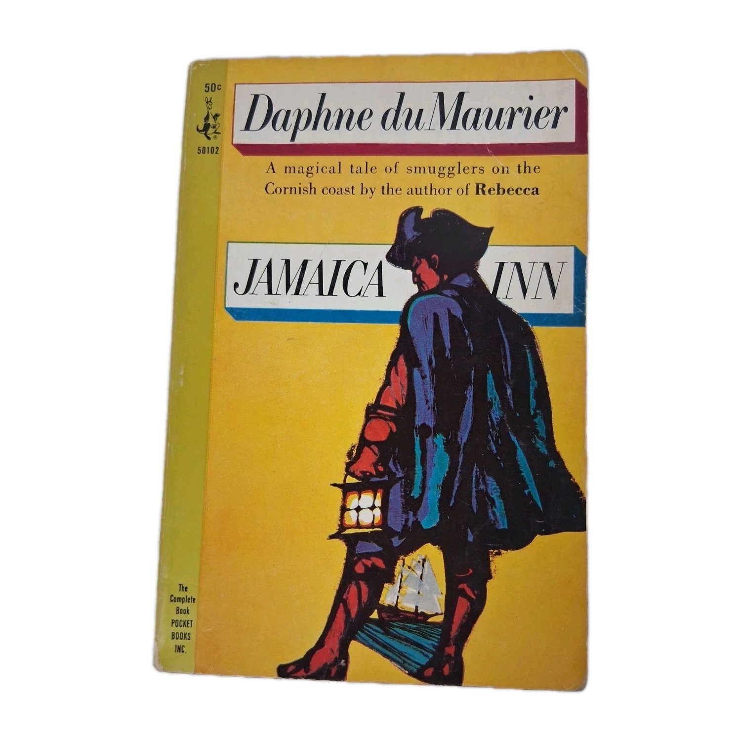 Lot of 2 Vintage Paperback Classics by Daphne Du Maurier 1960s
