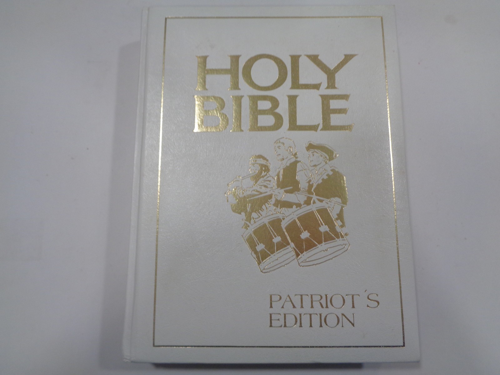 Holy Bible – Patriot’s Edition 1983 KJV Red Letter US History IIlustrations HUGE