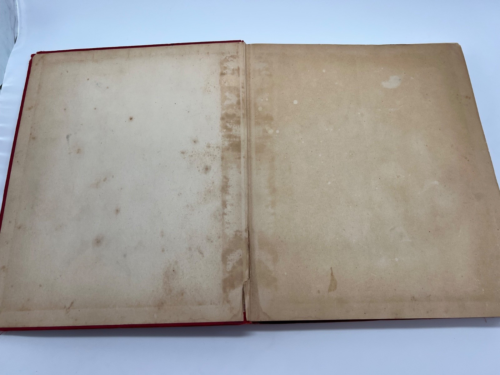 Modern Postage Stamp Album Illustrated Book 1930 Scott Stamp & Coin With Stamps